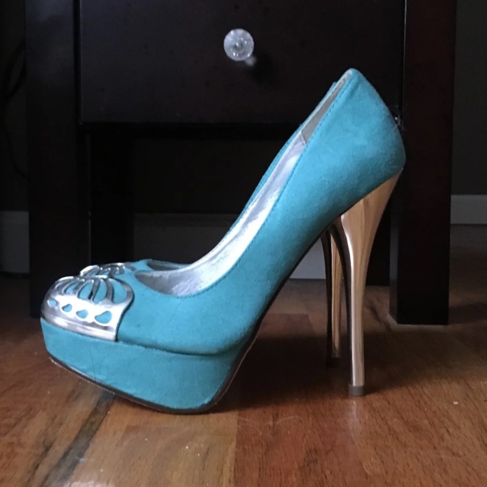 SEXY HEELS